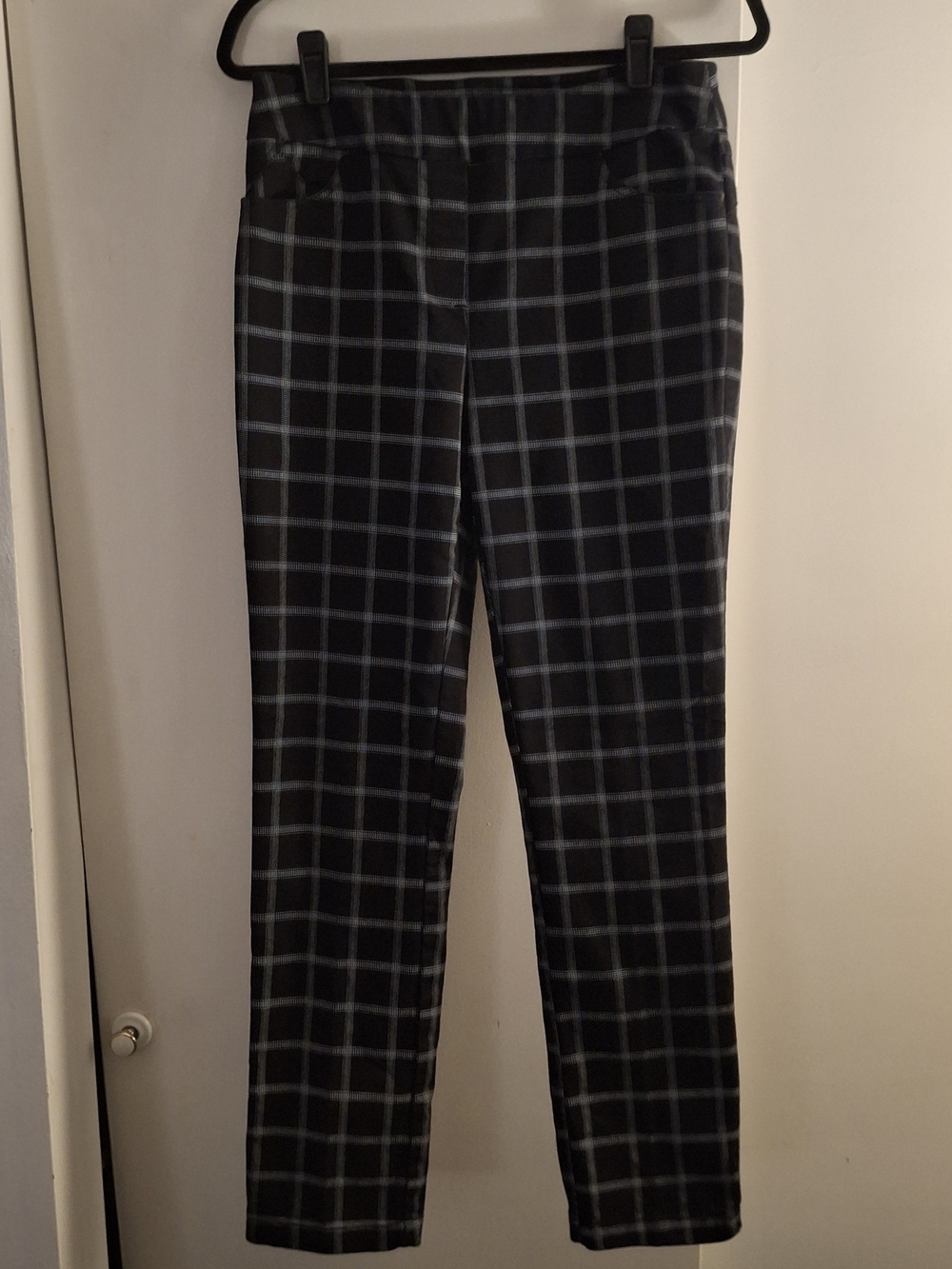 Briggs New York Women's Black Plaid Skinny Pants with White Windowpane